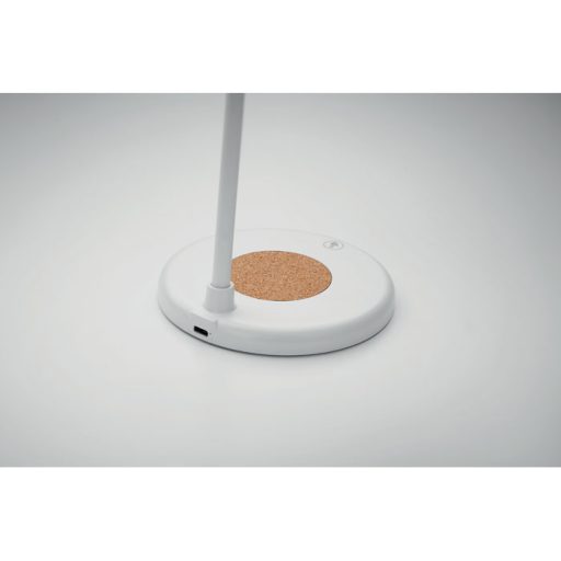 Vez.n. töltő, lámpa, hangszóró