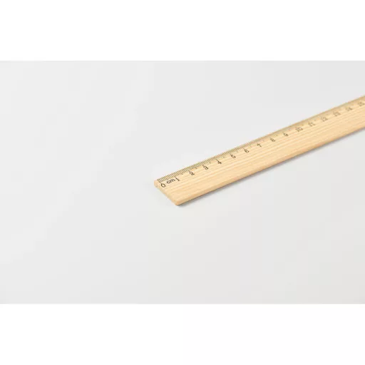Fa vonalzó 30 cm